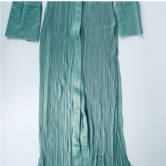 NWT PETITE PLISSE SLIM LL SHIRT - Picture 3 of 5